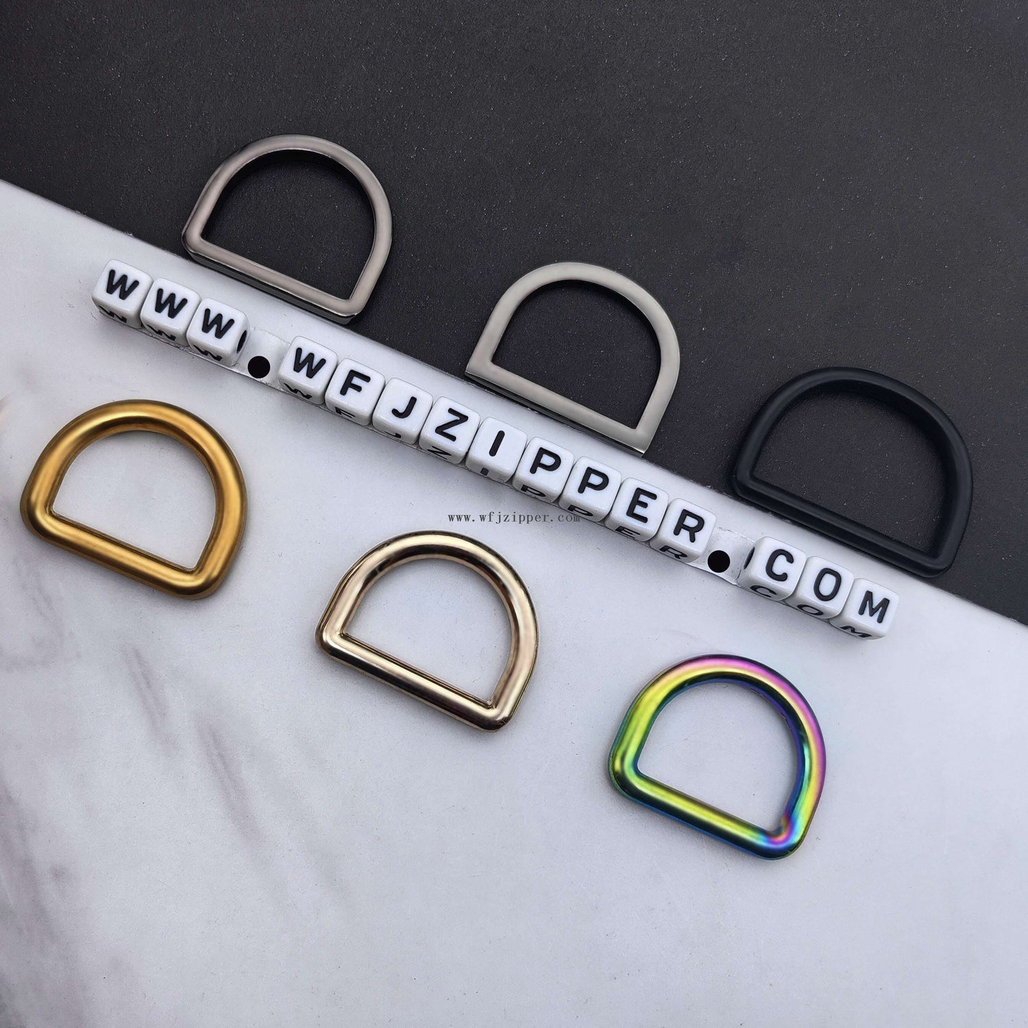D buckle